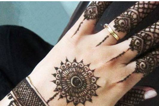 Designer mehndi