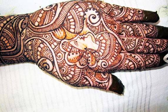 Designer mehndi