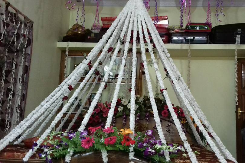 Maa Bhagwati Flower Decoration