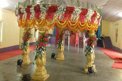 Maa Bhagwati Flower Decoration
