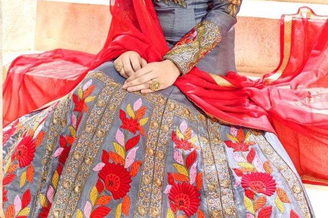 Elegant Embroidered Lehenga