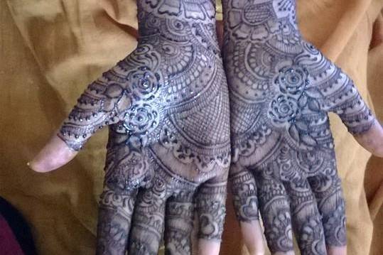 Ssr Mehndi