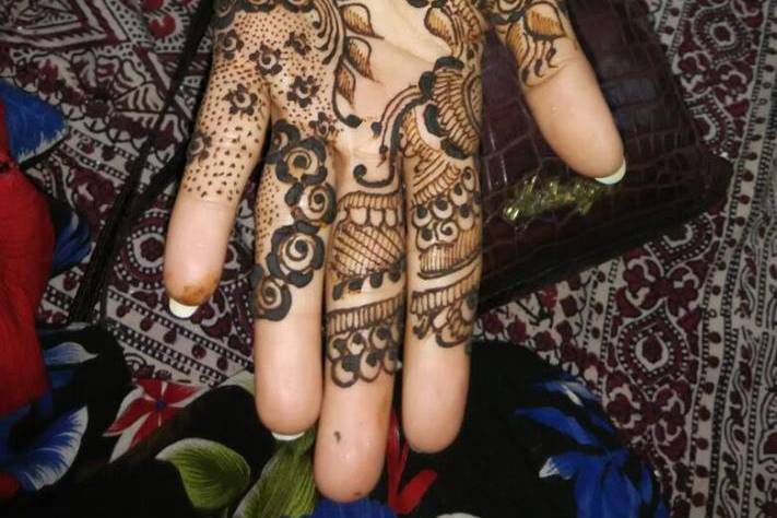 Ssr Mehndi