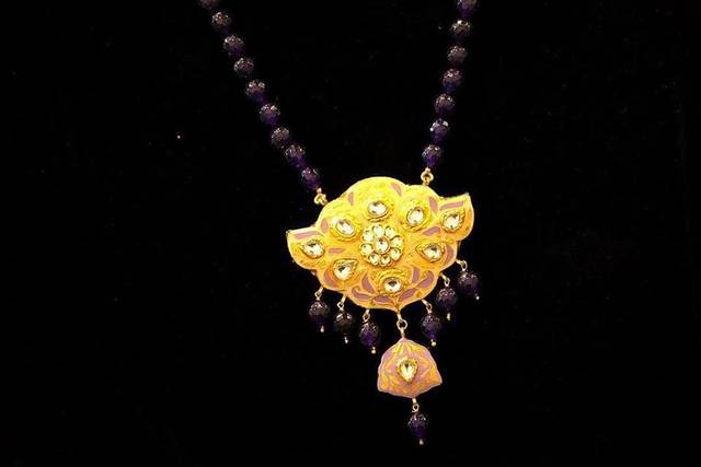 Necklace & earrings