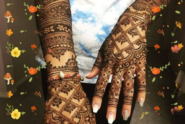 Royal Front Hand Mehndi Design -Best 50+ Design Ideas