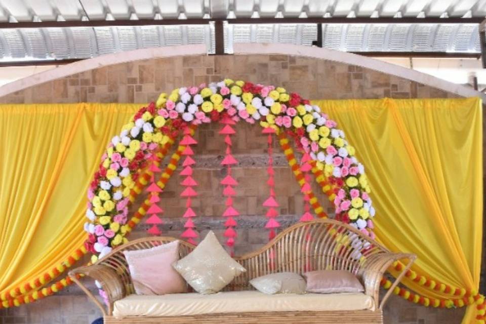 Vibrant Mehendi setup