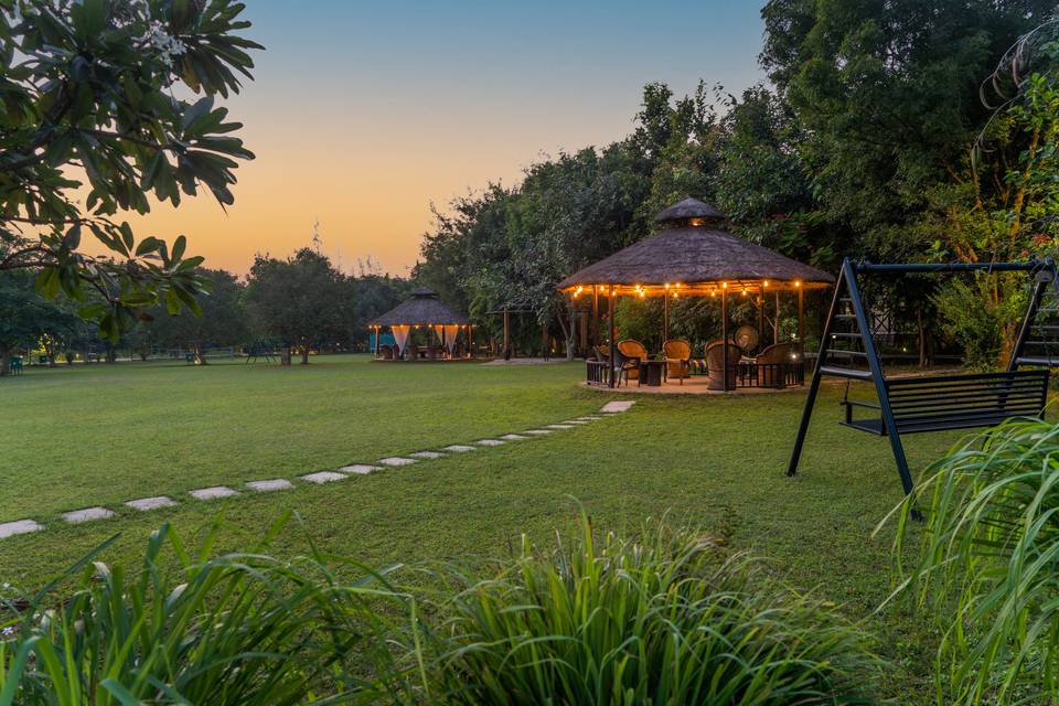 Outdoor lawn with Gazebos