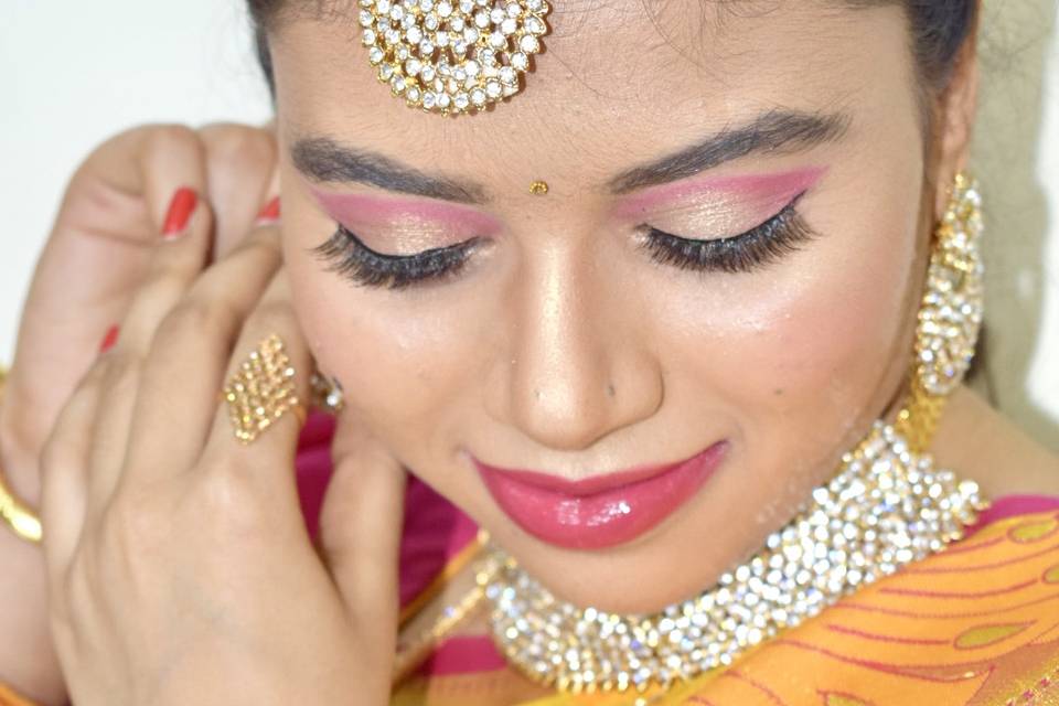 Makeovers By Tanvi