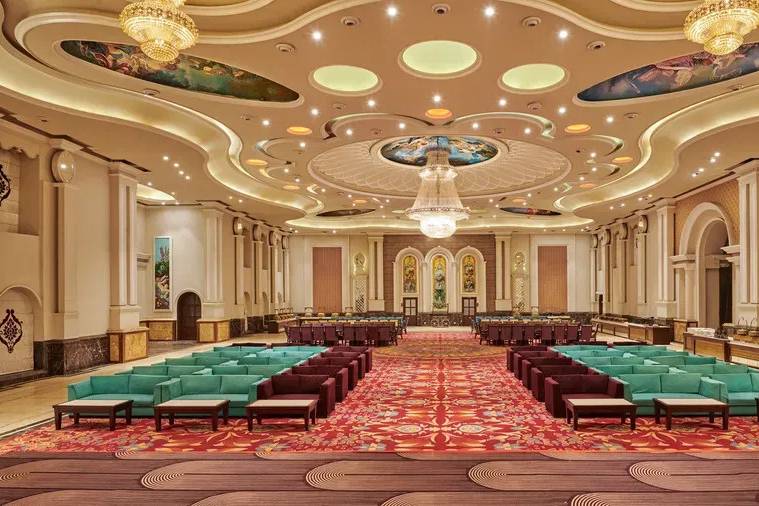 Banquet hall