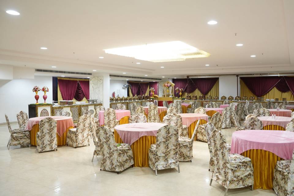 Banquet hall