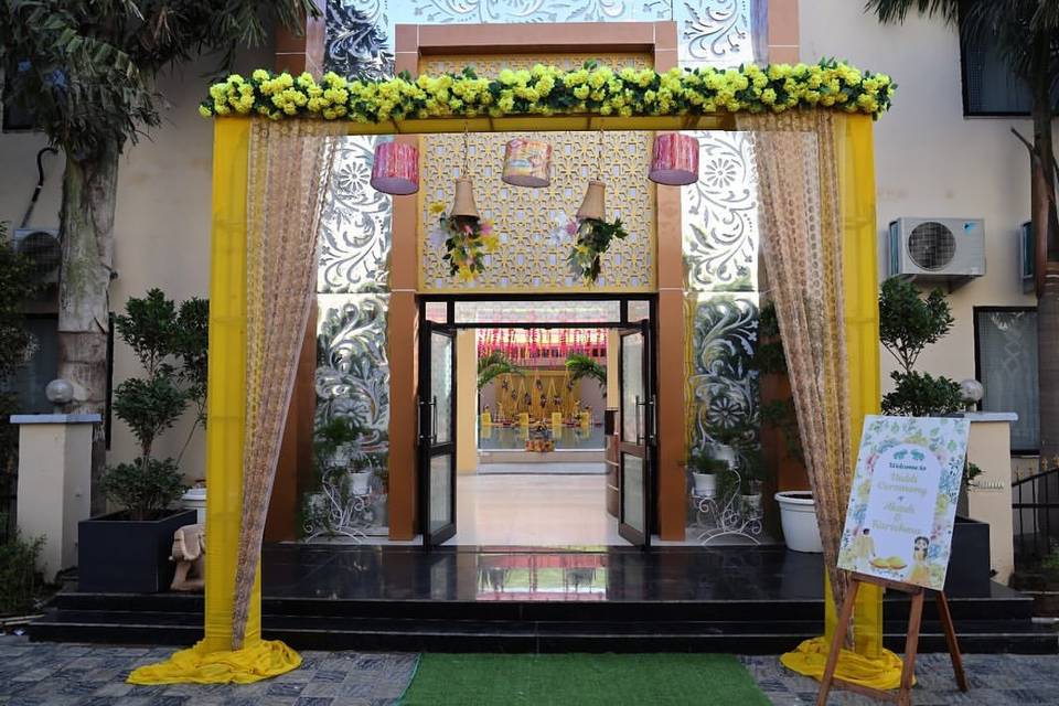 Entrance decor