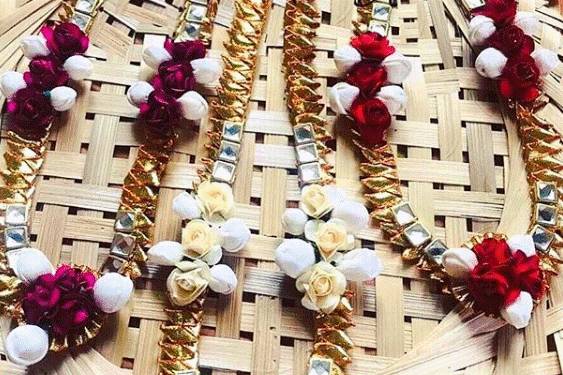 Floral jewellery