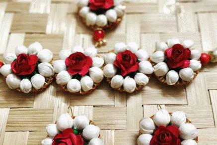 Floral jewellery