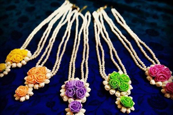 Floral jewellery