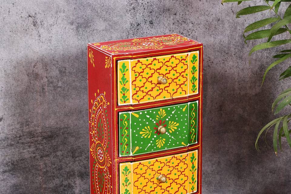 Wooden jewellery box