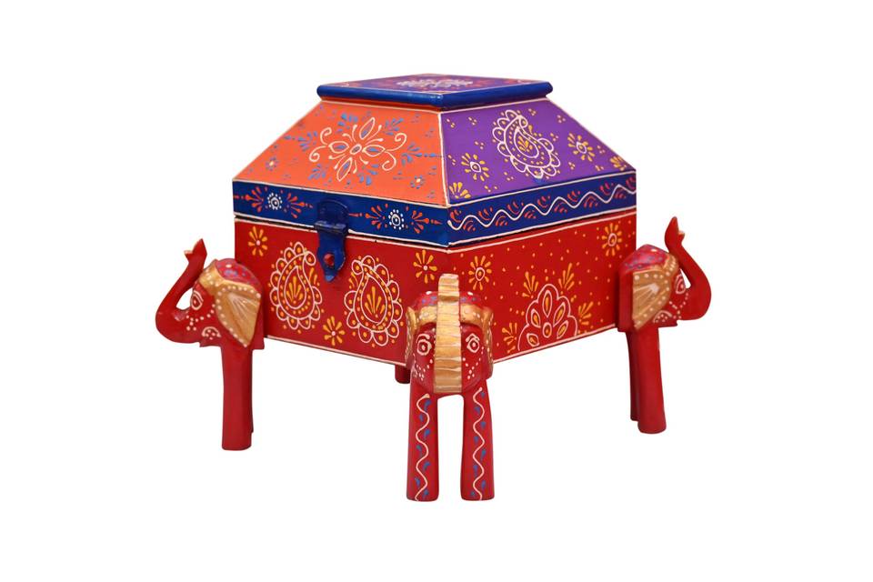 Wooden jewellery box
