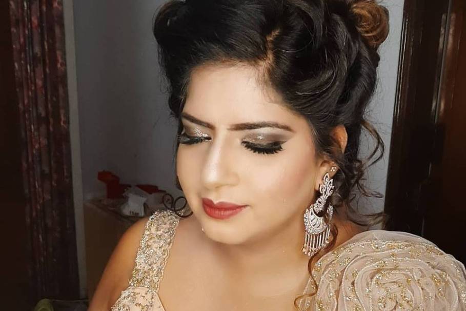 engagement makeup  Pakistani bride hairstyle Pakistani bridal hairstyles  Best wedding hairstyles