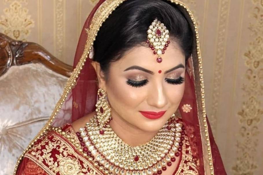 Bridal makeup