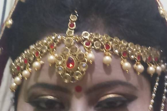 Bridal makeup