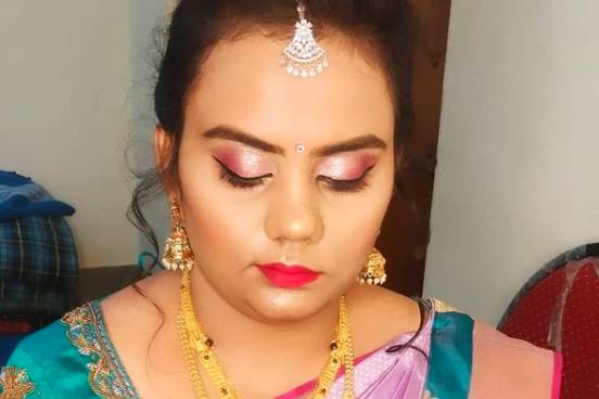 Kavya Hanbal Makeup, Bangalore