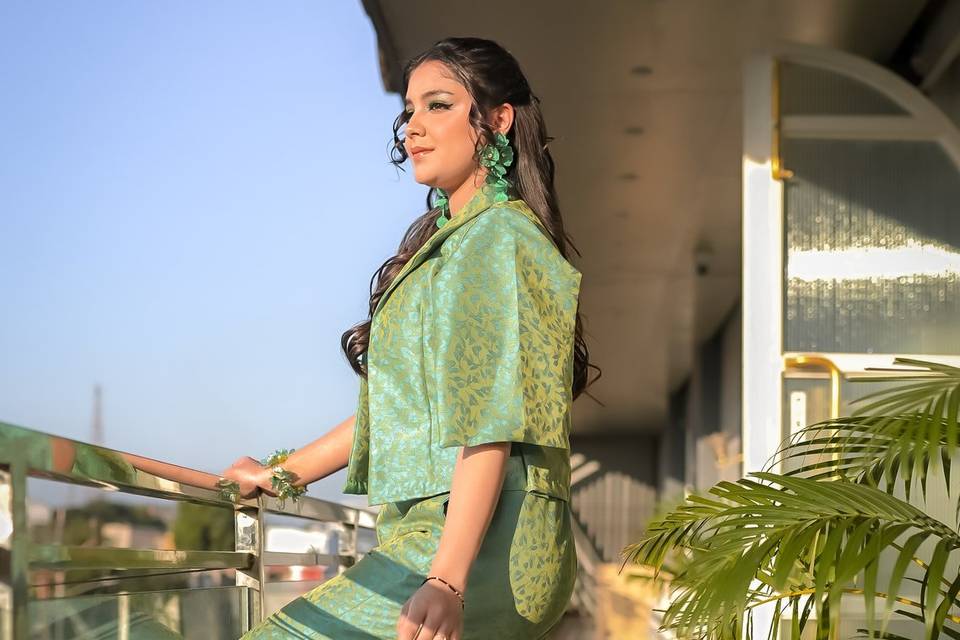 The ensemble features a coordi