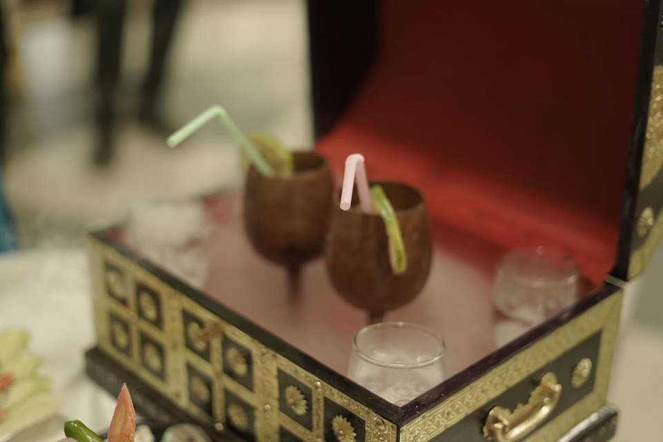 Delicious wedding catering men