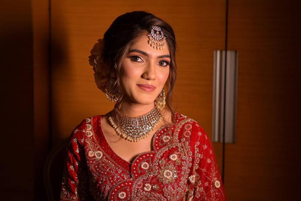 Saniya Hameed Makeup Artist