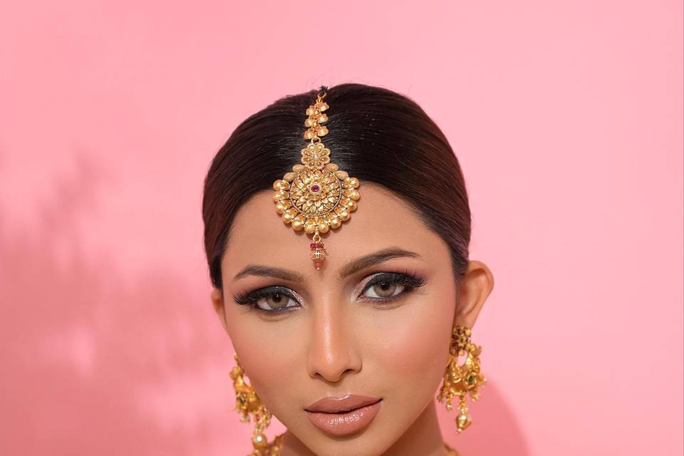 Saniya Hameed Makeup Artist