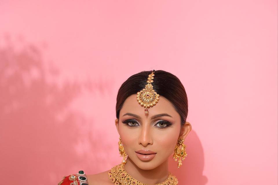 Saniya Hameed Makeup Artist