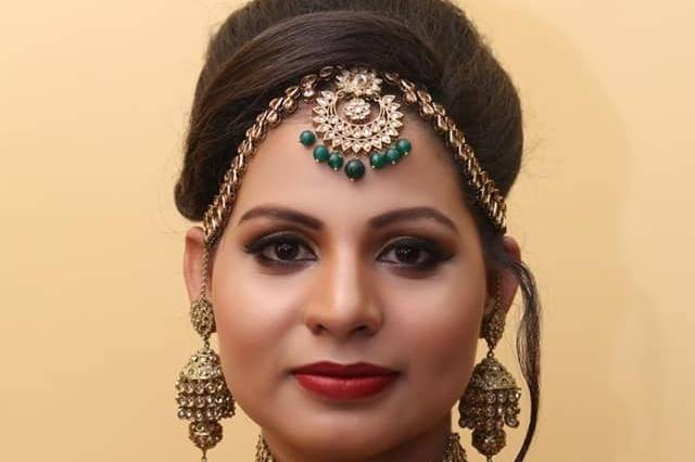 Bridal makeup