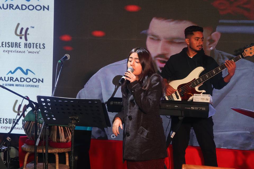 Live Singer
