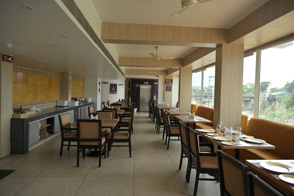 Hotel River Retreat, Kangra