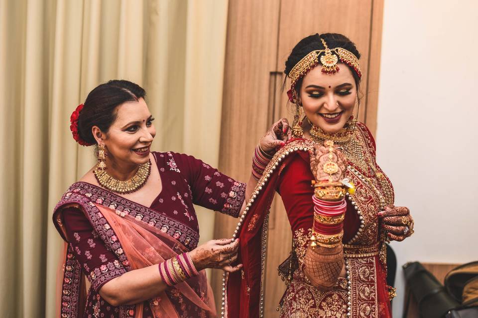 Bride with her mother