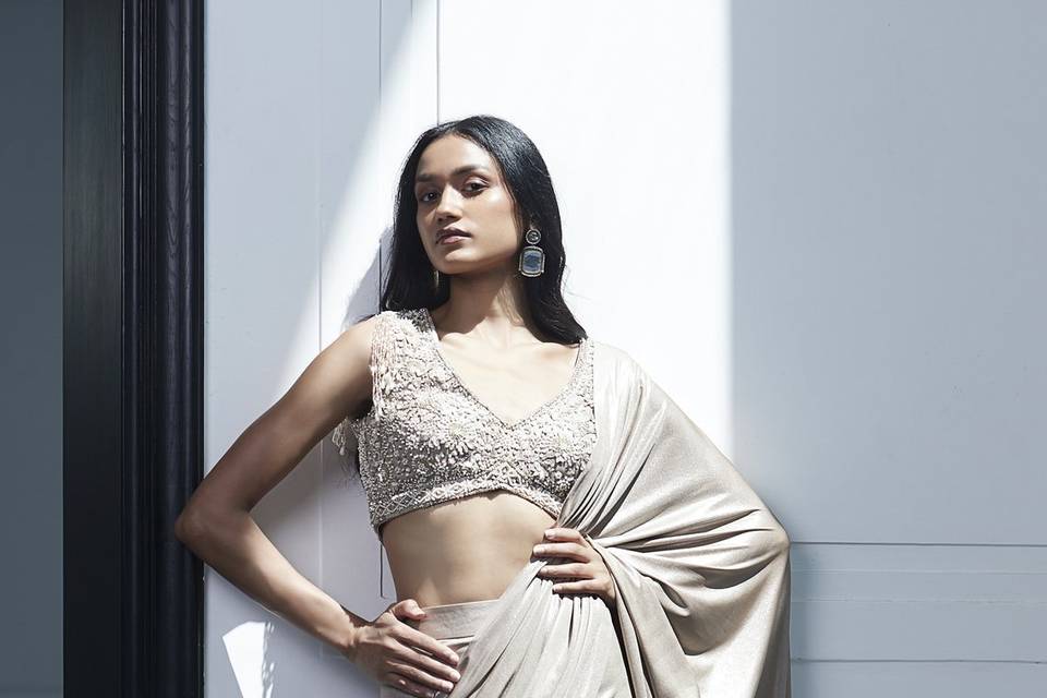Gold Fish Cut Saree