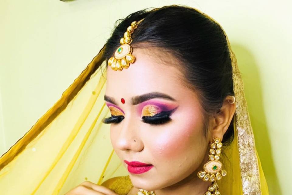 Neetu- Makeup Artist