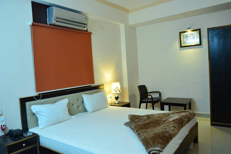 Hotel Season 4, Patna