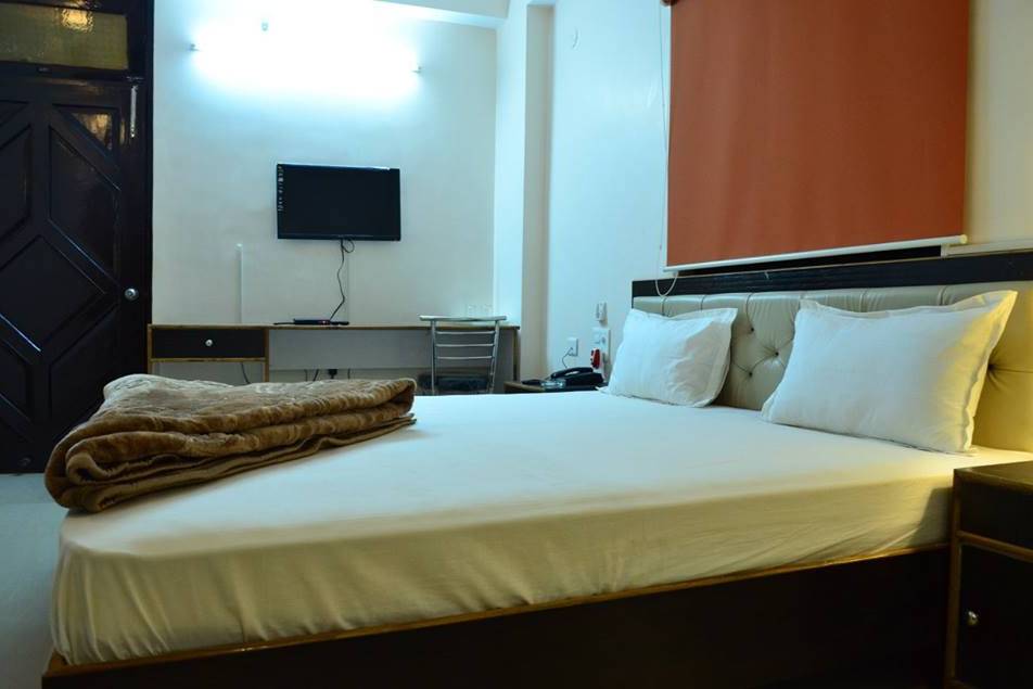 Hotel Season 4, Patna