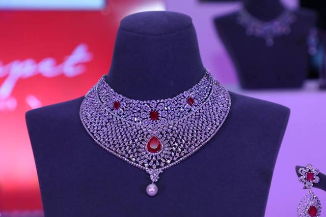 Tanishq showroom in hot sale dwarka sector 11