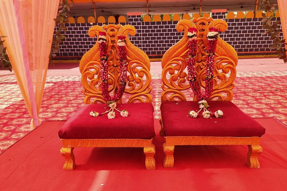 Vidhi chairs