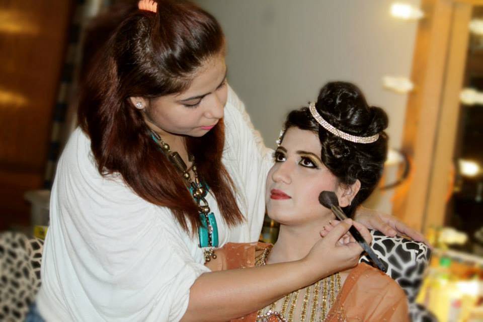 Makeup by Nidhi Thukral