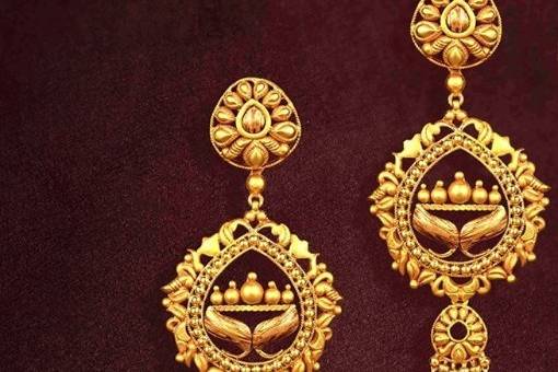 Buy P.C. Chandra Jewellers 22k Gold Earrings for Women Online At Best Price  @ Tata CLiQ