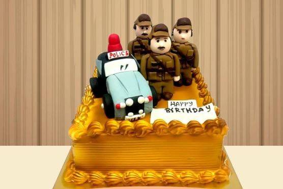 Wedding cakes | Engagement cake | tier cakes