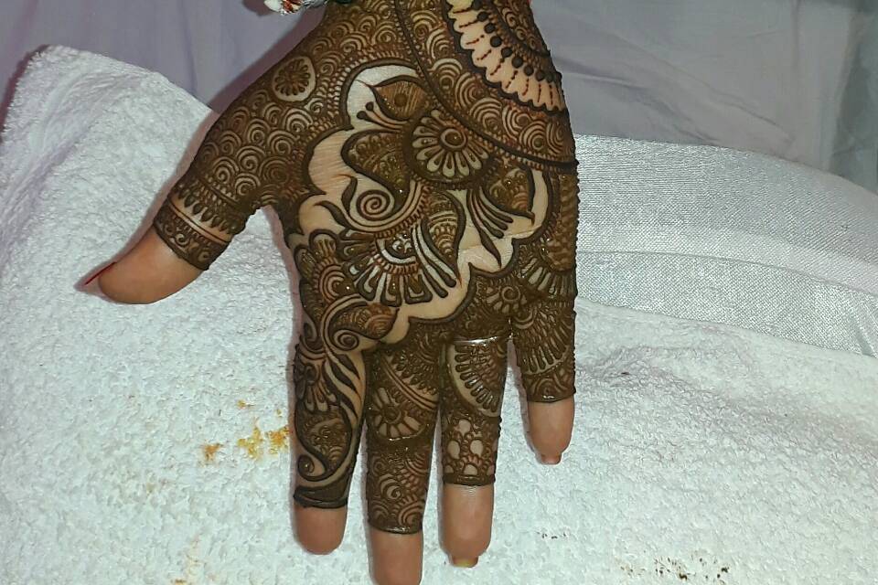 Designer mehndi