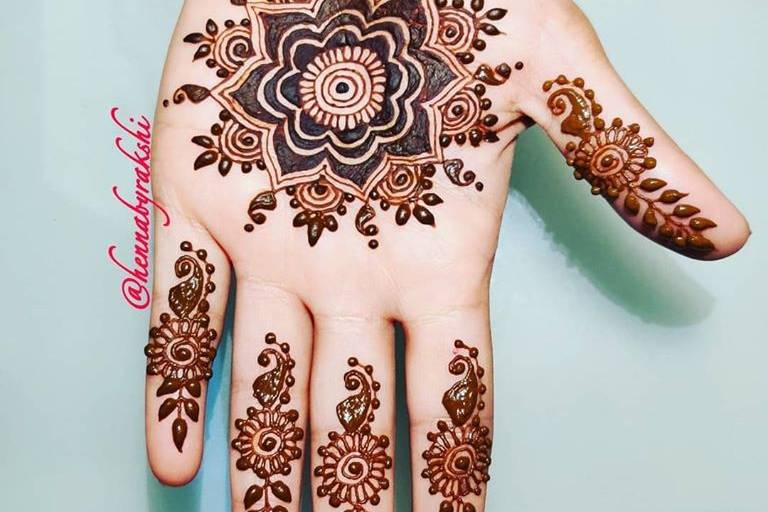 Henna By Rakshi