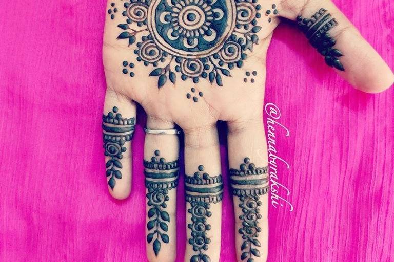 Henna By Rakshi