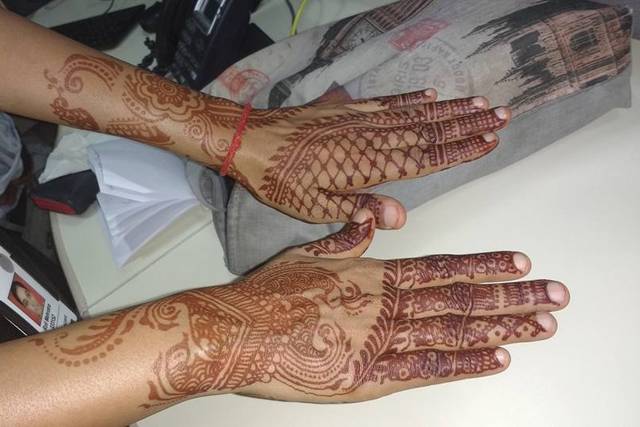 Bridal henna for @tamanna.ramesh ✨ For Bridal enquiries Call or WhatsApp  9384957553 📍 Coimbatore & karur #bridalspecialist #brid... | Instagram