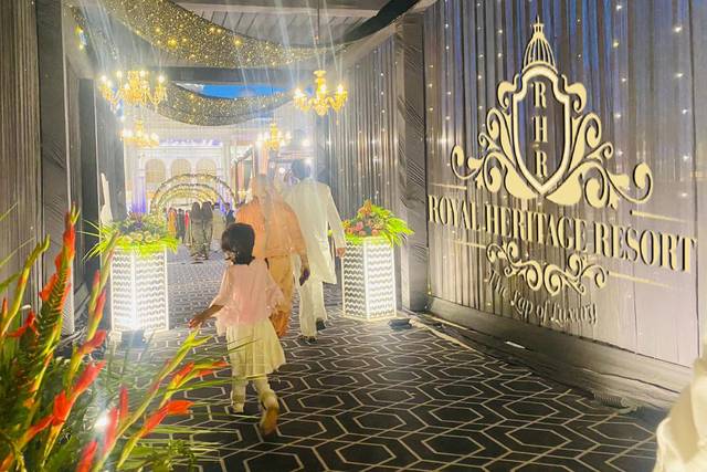 Entrance Decor