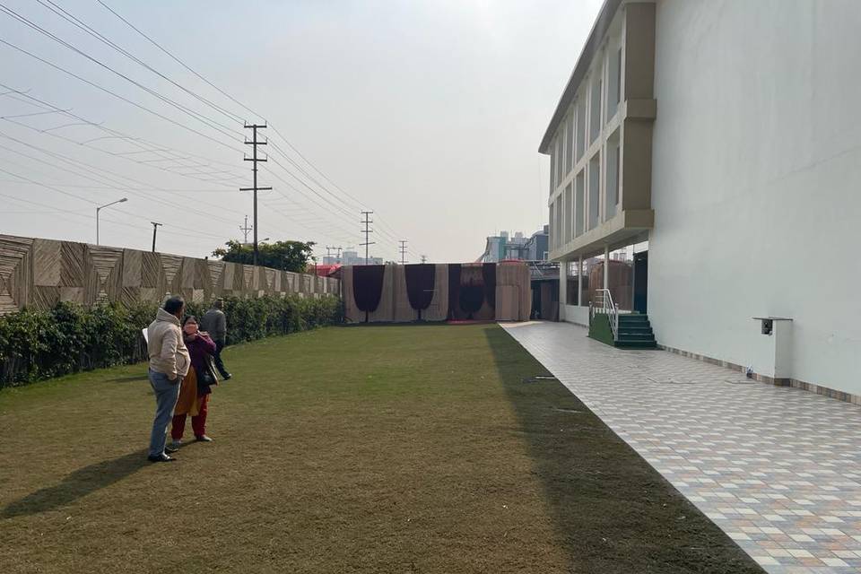 Lawn space