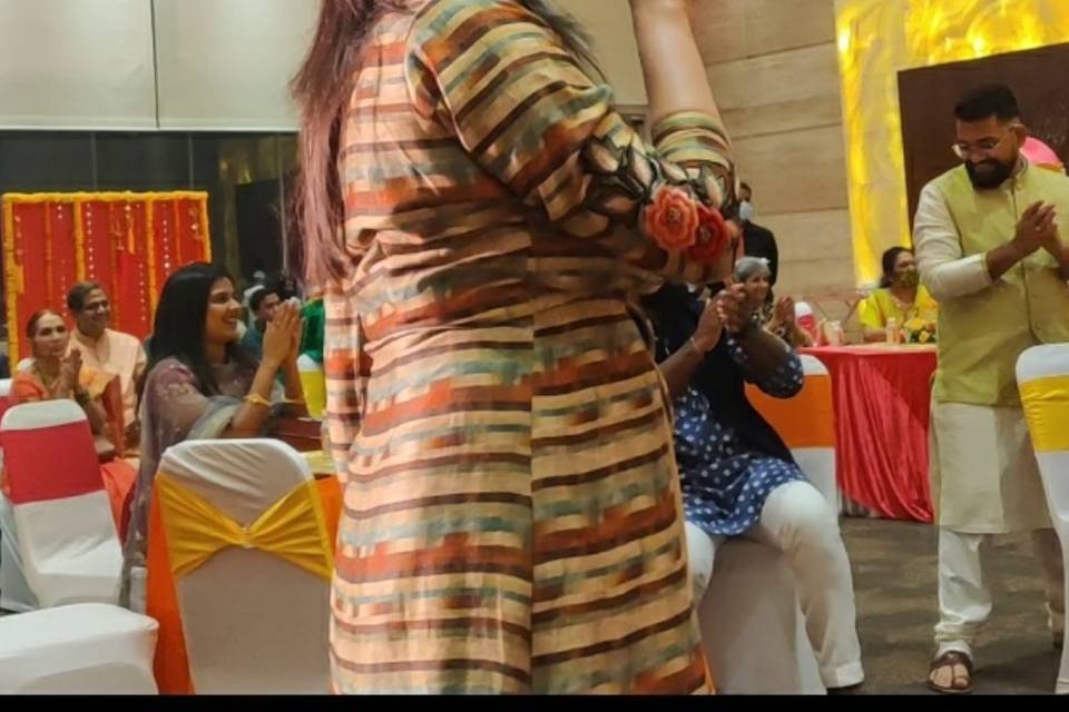 Hosting Mehandi Function