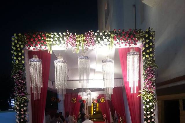 Entrance decor